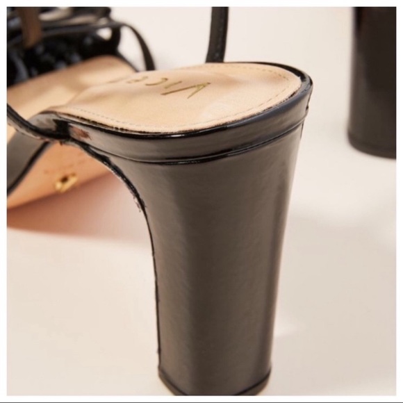 Vicenza Metallic Bow T-Strap Heels - Picture 5 of 13